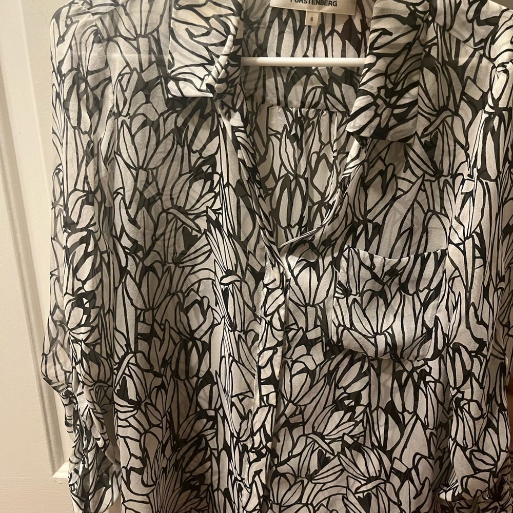 Diane Von Furstenberg Black and White Blouse